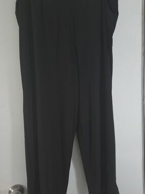 Versatile Black Women's Straight-Leg Trousers